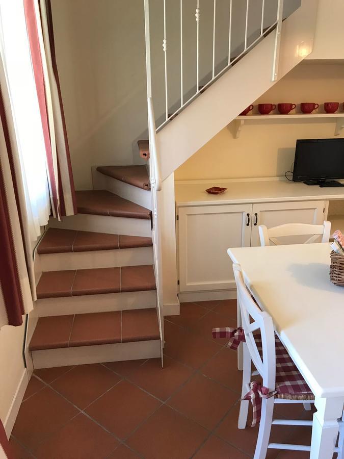 Rosella Aparthotel 4*